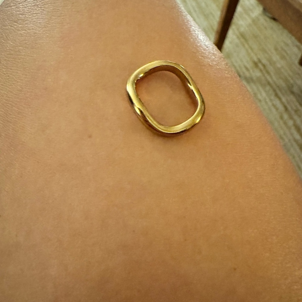 Gold Wave Ring - Picture 3 of 3
